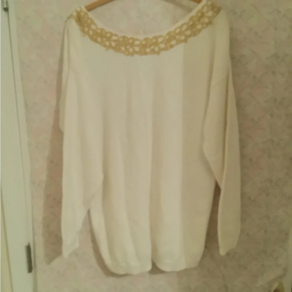 MISOLI~BLOUSE~GOLDEN NECKLINE~WARM~ - Picture 2 of 5